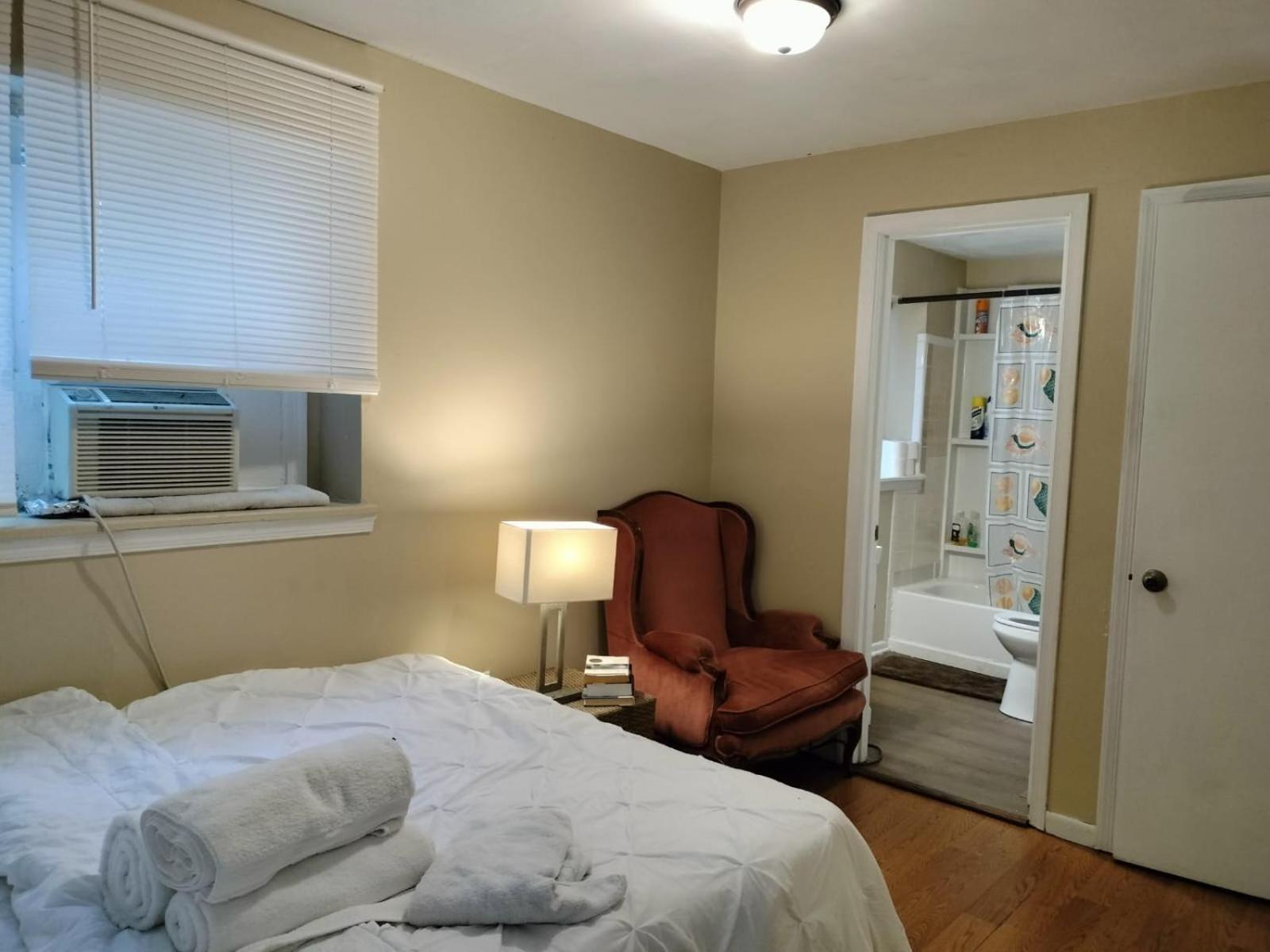Stylish And Beautiful Condo 프레드릭 외부 사진