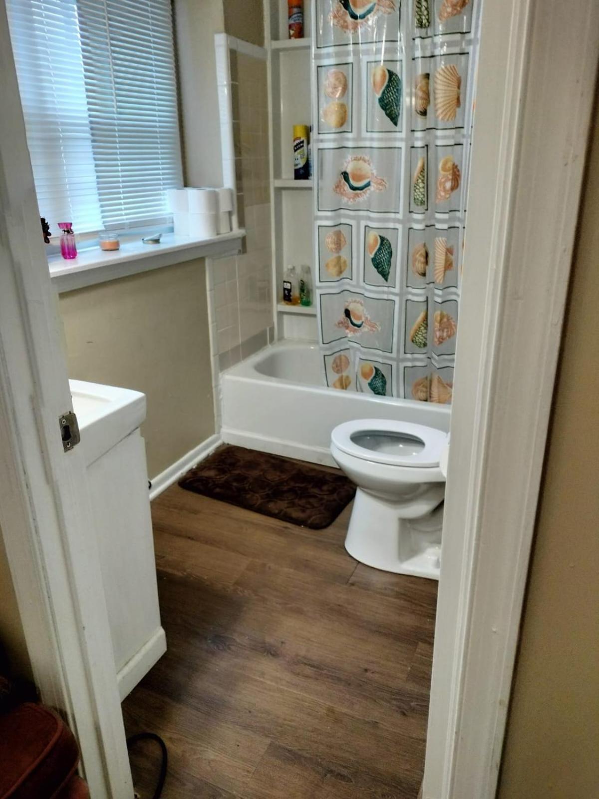Stylish And Beautiful Condo 프레드릭 외부 사진